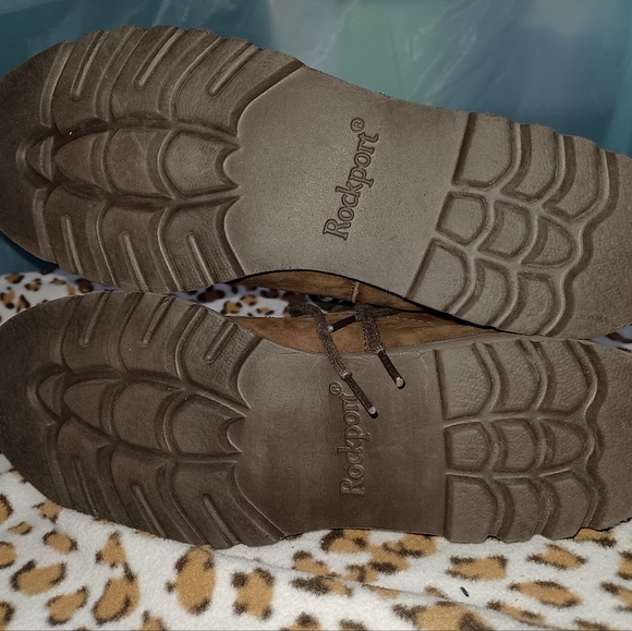 Women's Leather Rockport Boots w/Faux Fur trim and lining size 9W - Picture 6 of 9